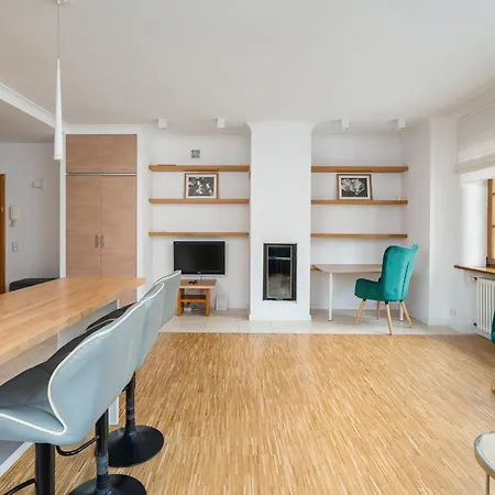 Market Place Homely Apartment